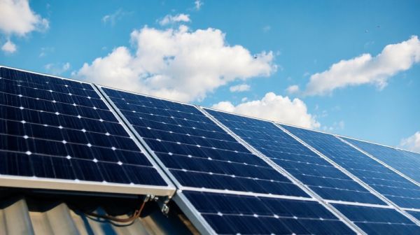 Les meilleures techniques pour réussir votre installation de panneaux solaires